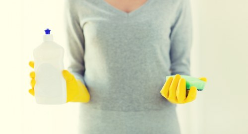 Client raising a cleaning concern at the start of the complaints process
