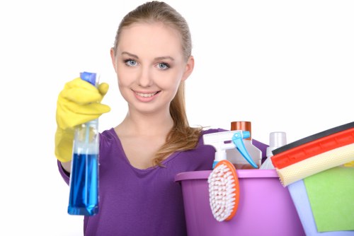 Post-construction cleaning in a Hammersmith flat with access challenges